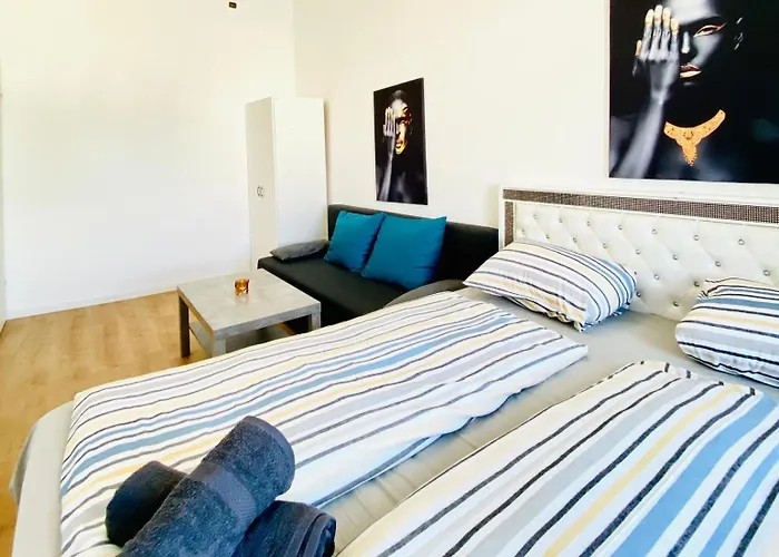 Apartment Comfortable Private In 5br Accommodation, 7-min Walk To Westbahnhof Vienna