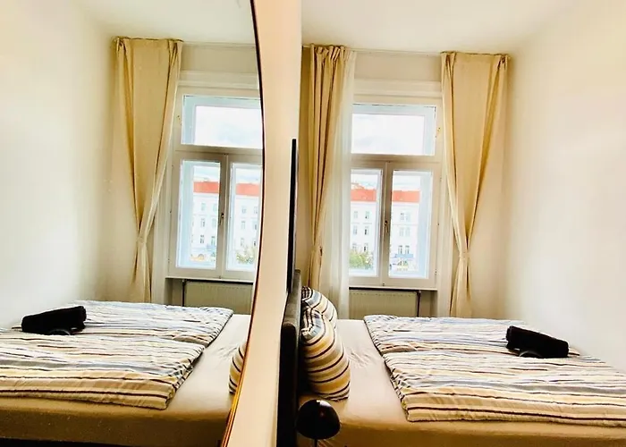 Comfortable Private In 5br Accommodation, 7-min Walk To Westbahnhof Vienna