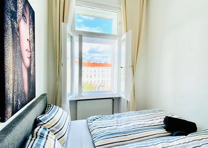 Comfortable Private In 5br Accommodation, 7-min Walk To Westbahnhof Vienna